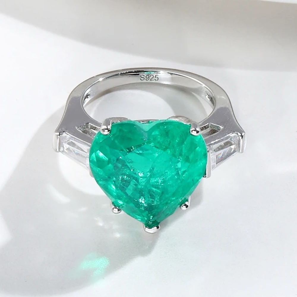 🔥Heart Love Shape Zircon Princess Engaged Wedding CZ Emerald Women Ring Size 7